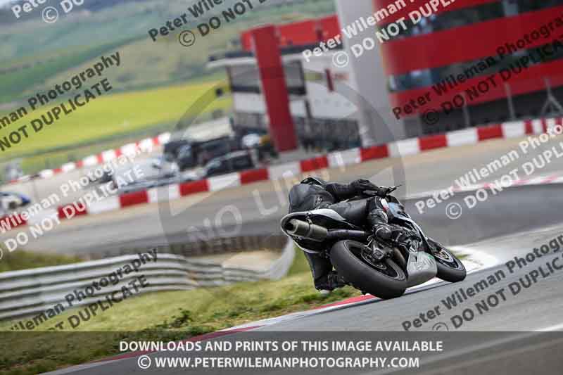 cadwell no limits trackday;cadwell park;cadwell park photographs;cadwell trackday photographs;enduro digital images;event digital images;eventdigitalimages;navarra;no limits trackdays;peter wileman photography;racing digital images;trackday digital images;trackday photos
